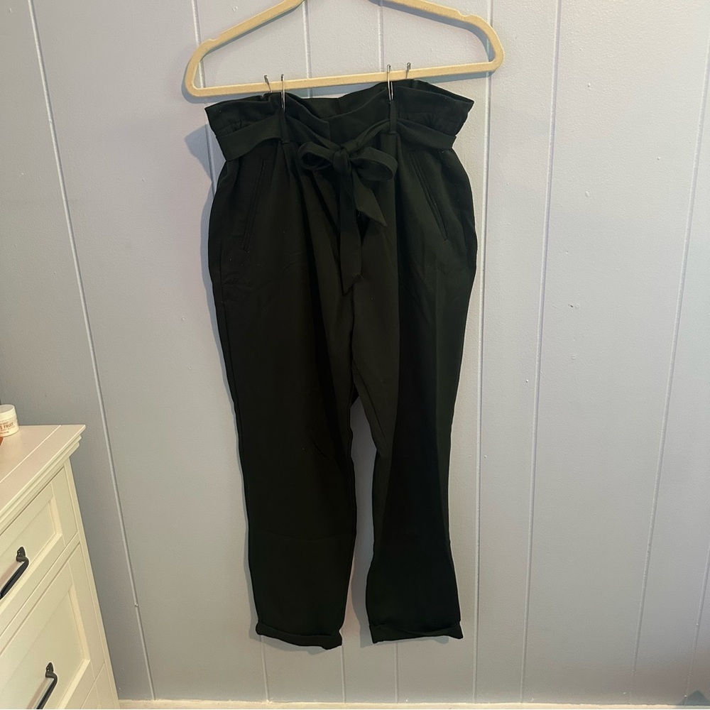 Zara Women's Dark Forest Green High-Waisted Pants